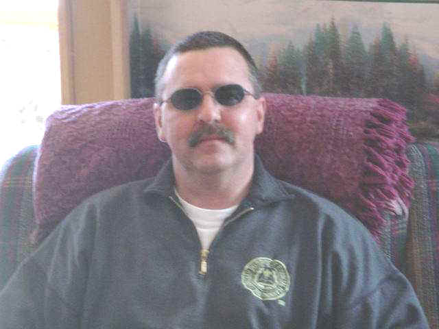 dave_spring_face.jpg (25973 bytes)